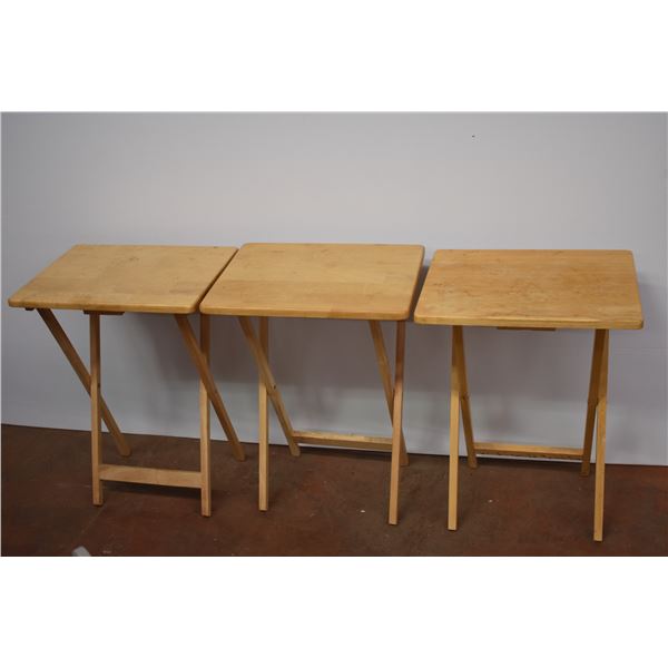 3 Folding Tables