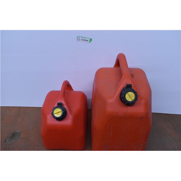 2 Gas Jerry Cans
