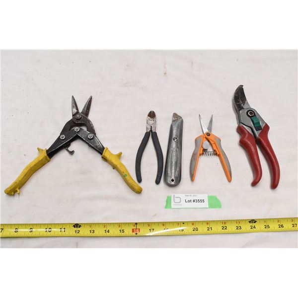 Tin snips & various cutting tools