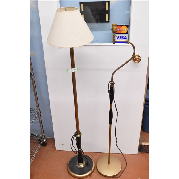 2 Floor lamps