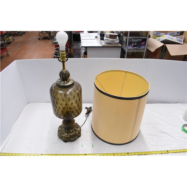 Black & gold desk lamp. Missing Harp