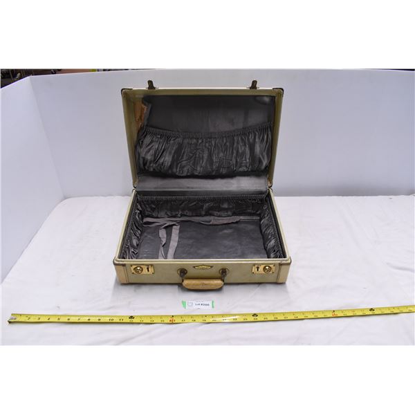 Lite69 Dominion Luggage Suitcase - 18"x12"x5"