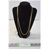 Image 1 : 2 Gold Colored Necklaces