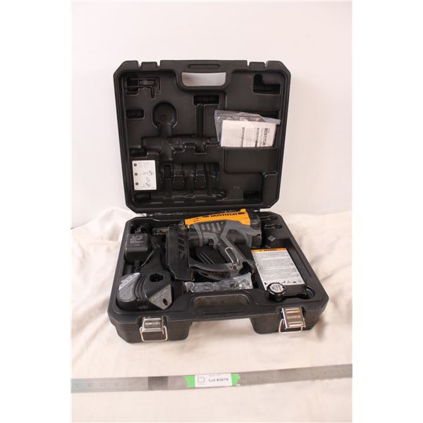 Bostitch 18GA Straight 2" cordless Brad Nailer with container
