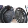 Image 4 : Two roasting pans