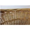 Image 3 : Wicker or wooden basket with handles