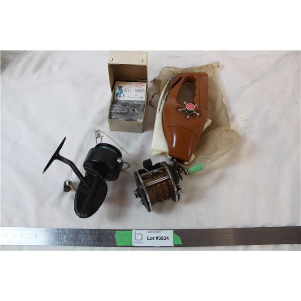 (3) Vintage fishing reels and box of vintage lead weights (japan bell sinker)