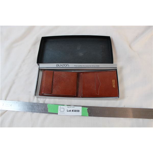 Buxton leather wallet, in box