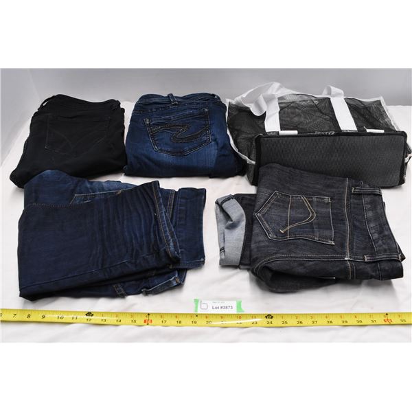 4 Pairs of Jeans - Around same size