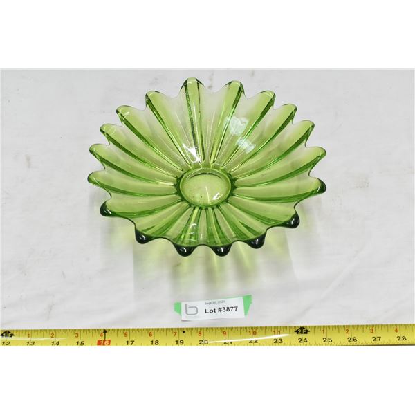 Green Glass Fruit Bowl - Possible Uranium? Glass