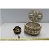 Image 1 : Sewing Basket & Small Birdhouse Clock