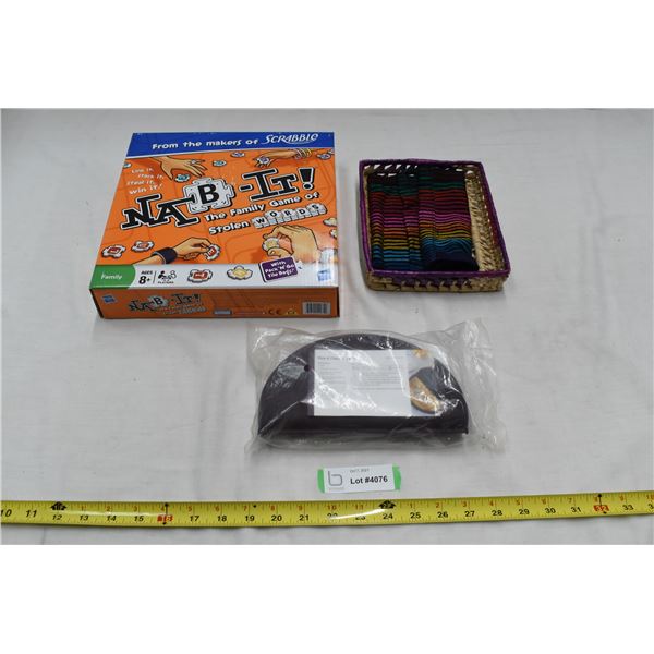 Silicone Omelette Maker, Nab It Game, Cloth with Basket