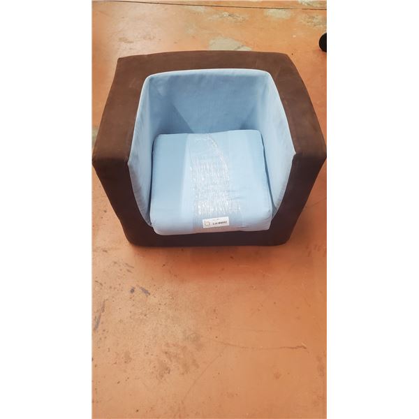 "Monte" Branded - Baby Furniture - Foam Chair - 20" x 16"