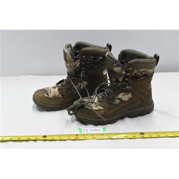 Cabela’s Size 8 Male Water Resistant Boots