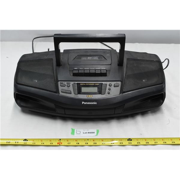 Portable Panasonic Stereo w/ CD Player