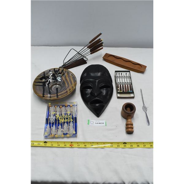 Assorted Wood Ornaments & Cocktail Forks