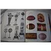 Image 3 : 1994 Coca-Cola Collectibles Price Guide + 1998 Coca-Cola Serving Tray Book