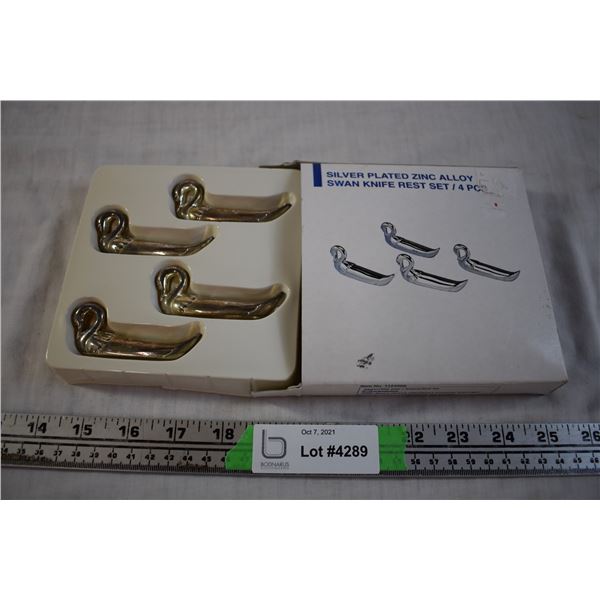 Silver Plated Swan Knife Rest Set