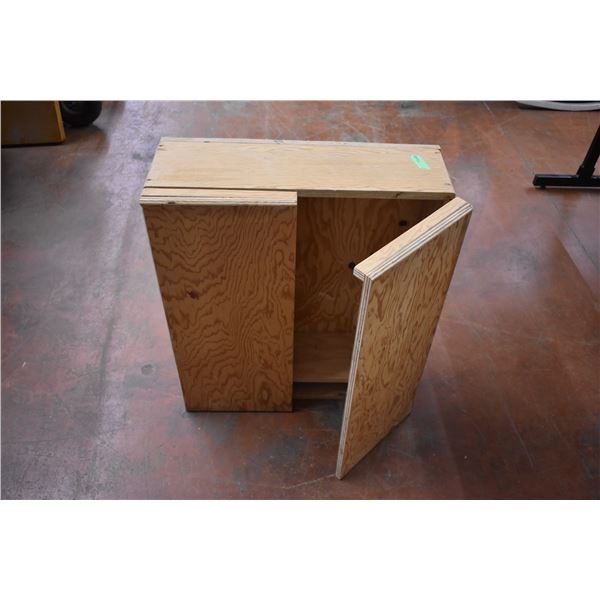 Woodeen Cabinet (25" x 9 1/2" x 29 1/2")