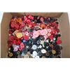 Image 2 : Box of buttons