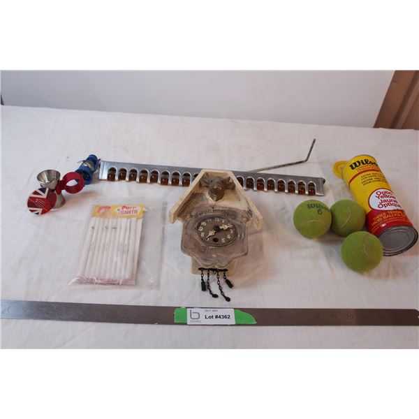 Vintage lot - Cow clock, tennis balls, marble sowing device, puff cigarettes