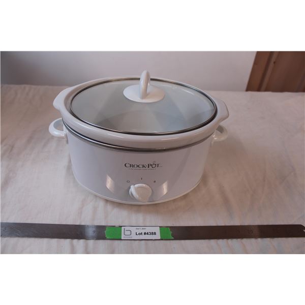 Crockpot brand slow cooker