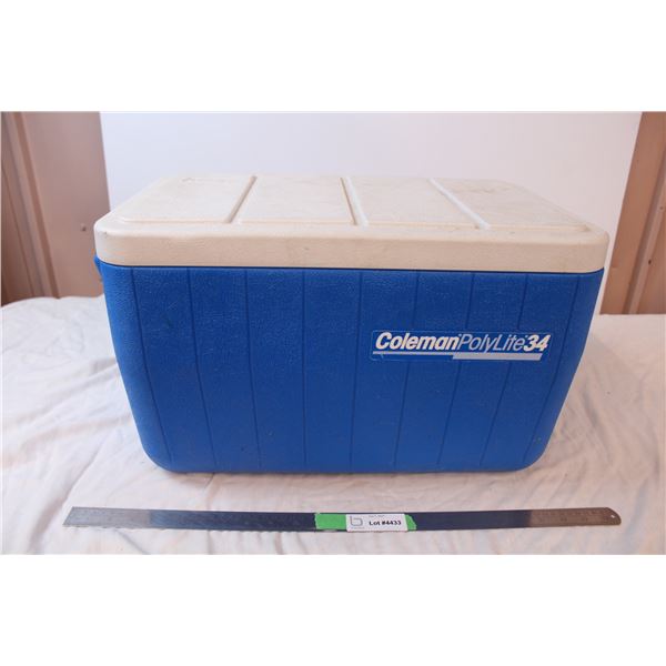 Coleman Polylite 34 plastic cooler