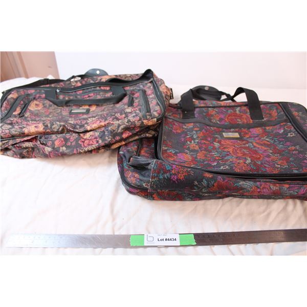 Cloth suitcases