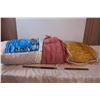 Image 1 : Bags of blankets, pink and yellow vintage