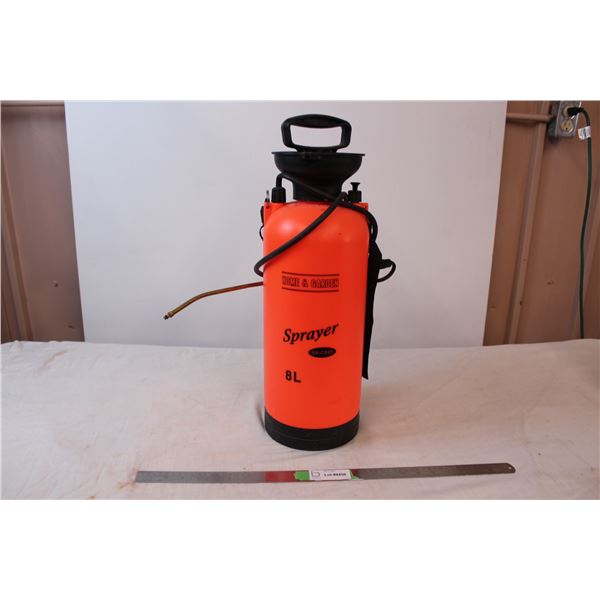 8L Home & Garden sprayer