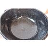 Image 3 : Enamal dough pan 17” diameter