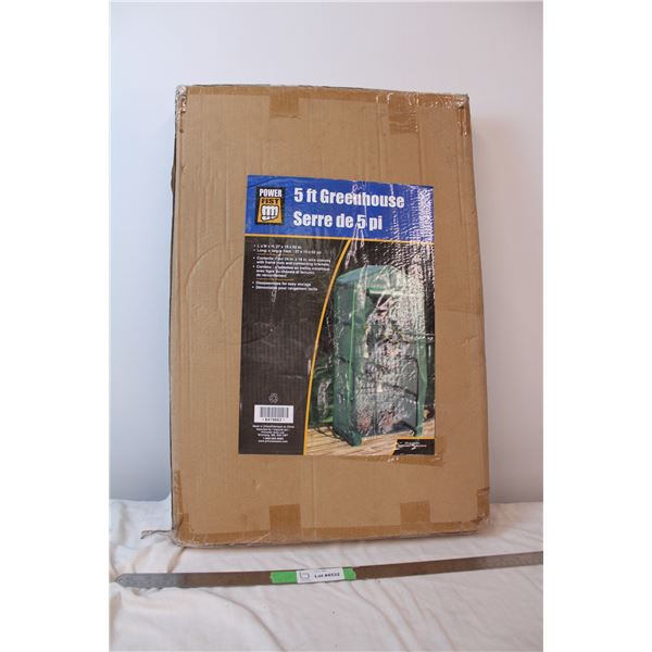 5’ green house in box 27”x19”x62”