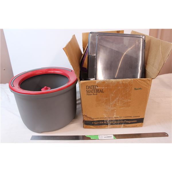 Mop bucket and misc. Household items
