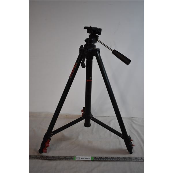 Vivitar 930 Aluminum Tripod