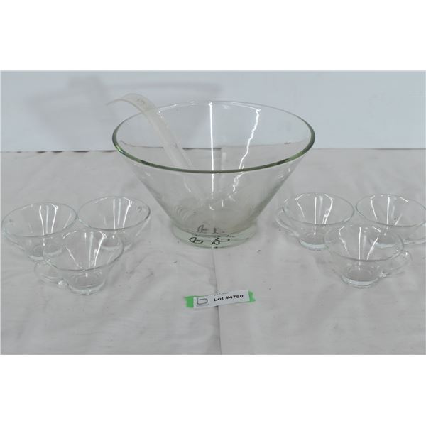 Punch Bowl w/ 6 Glasses & Scoop