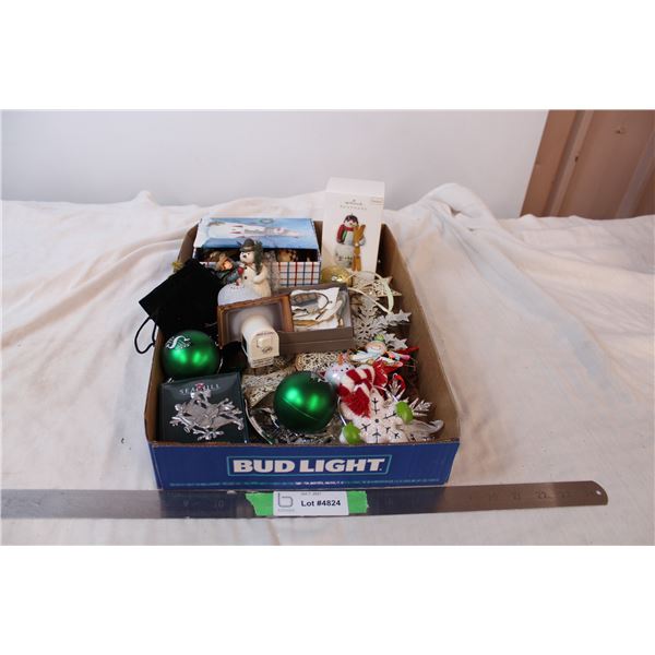 Various holiday decor