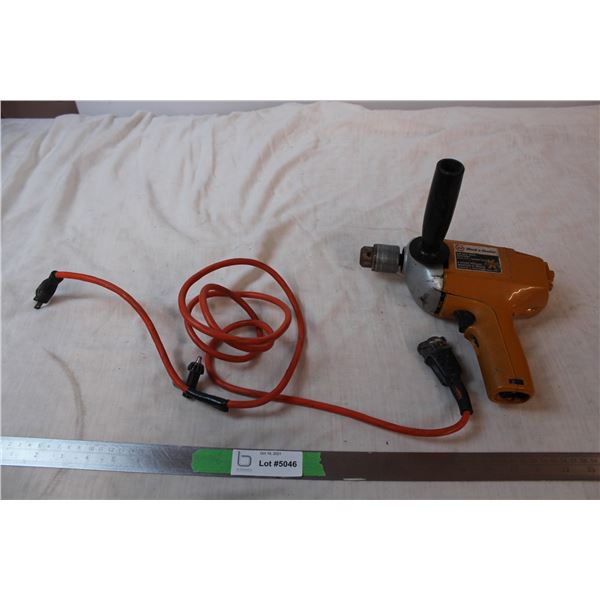 Black & Decker hammer drill (working)