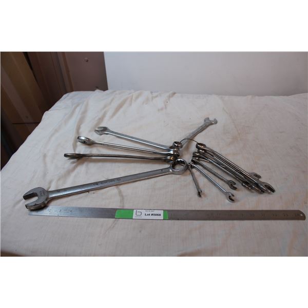 Standard set SAE wrenches