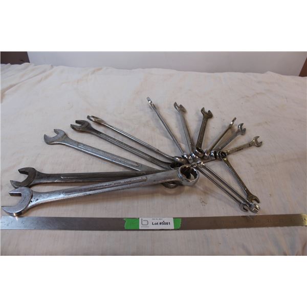 Standard set SAE wrenches