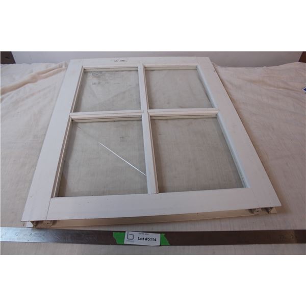 Plastic framed window 25”x20”