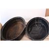 Image 3 : Plastic pool, two roaster pan, misc. Kitchen supplies