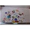 Image 1 : Lot of various buttons