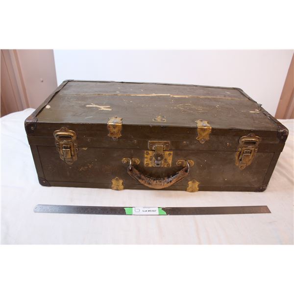 Vintage suitcase (sharp metal)