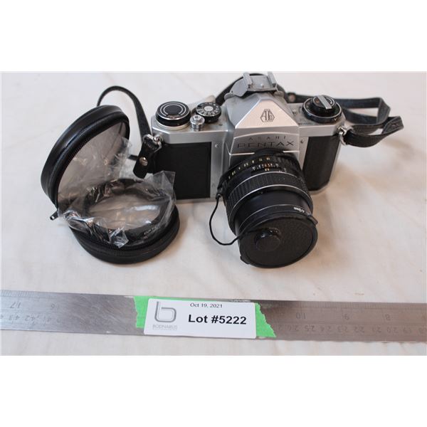 Ashahi Pentax Vintage camera with extra lens