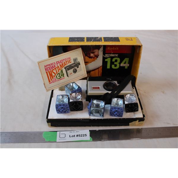 Kodak Instamatic134 vintage camera