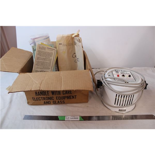 Vintage “White lightning” 10,000 BCPS studio flash and misc. Studio light equipment