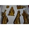 Image 2 : 7 Piece Gold Leaf Nativity Set (Complete in Box)