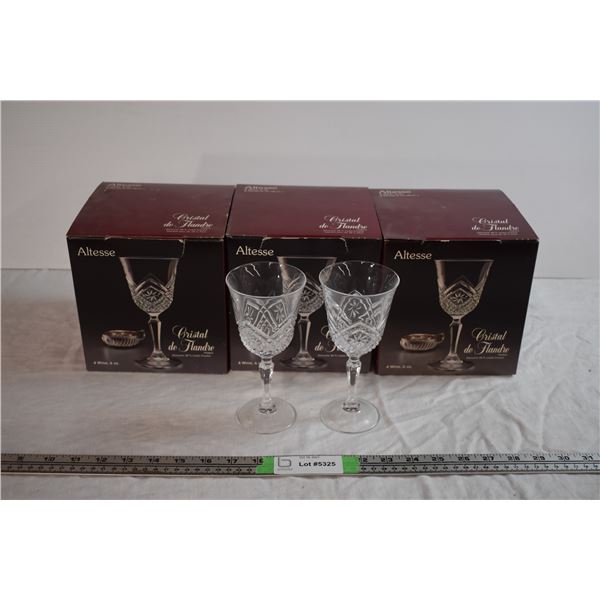 12 Crystal Wine Glasses