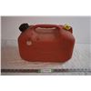 Image 1 : 3 Gallon Gas Can