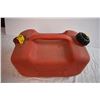 Image 2 : 3 Gallon Gas Can
